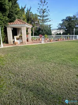 4 bedroom House for Sale in Pueblo Nuevo de Guadiaro-85522
