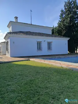 4 bedroom House for Sale in Pueblo Nuevo de Guadiaro-85523