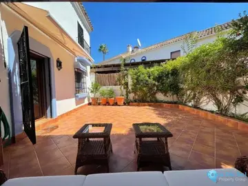 3 bedroom House for Sale in Guadalmina Baja-103252