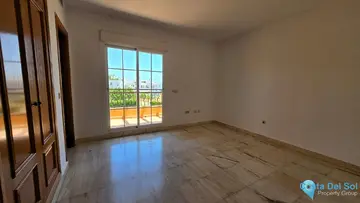 4 bedroom House for Sale in La Cala de Mijas-14122