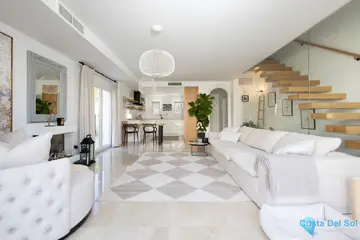 4 bedroom House for Sale in Calahonda-20439