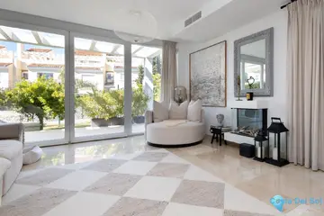 4 bedroom House for Sale in Calahonda-20446