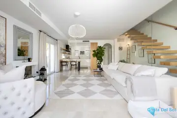 4 bedroom House for Sale in Calahonda-20538