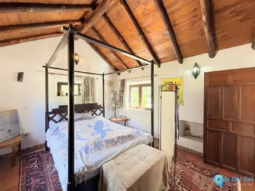 4 bedroom House for Sale in Casares-20575