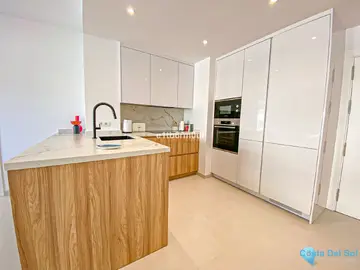 2 bedroom Apartment for Sale in The Golden Mile-103403