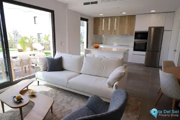 3 bedroom House for Sale in Riviera del Sol-21282