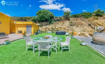 3 bedroom House for Sale in Casares-142