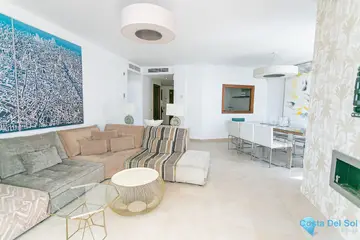 4 bedroom Apartment for Sale in Altos de los Monteros-21460