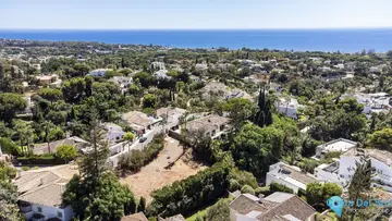 1306m2 Plot for Sale in El Rosario