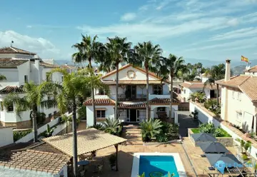 4 bedroom House for Sale in Alhaurín el Grande-103700