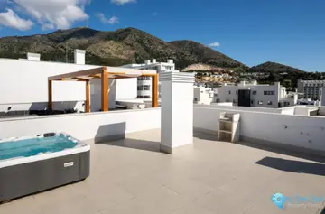 2 bedroom Apartment for Sale in Fuengirola-103717