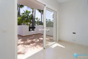 3 bedroom Apartment for Sale in Nueva Andalucía-86228
