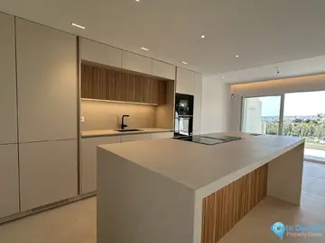 4 bedroom House for Sale in Torrequebrada-103808