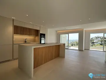 4 bedroom House for Sale in Torrequebrada-103806
