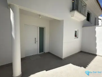 4 bedroom House for Sale in Torrequebrada-103813