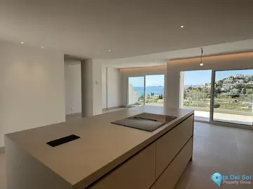 4 bedroom House for Sale in Torrequebrada-103816