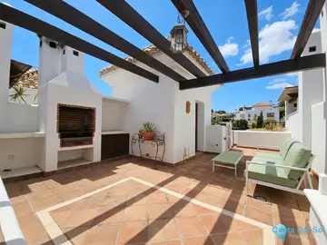 2 bedroom House for Sale in Benahavís-103837