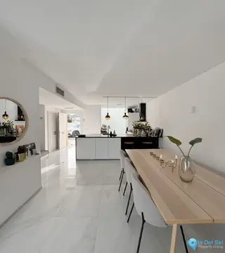 3 bedroom House for Sale in Nueva Andalucía
