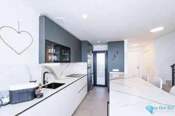 4 bedroom House for Sale in Manilva-88659