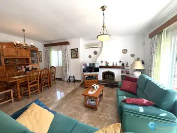 4 bedroom House for Sale in Alhaurín de la Torre-103976