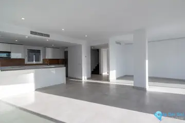 4 bedroom Apartment for Sale in Altos de los Monteros-104060