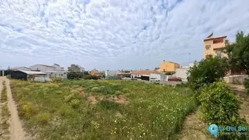 945m2 Plot for Sale in Vélez-Málaga