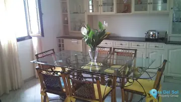 5 bedroom Apartment for Sale in La Duquesa-14366