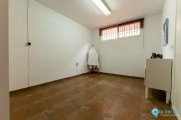 4 bedroom House for Sale in Málaga-104205