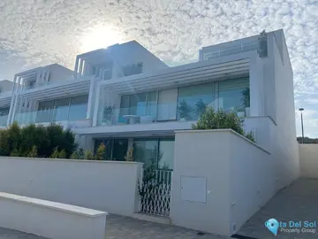 3 bedroom House for Sale in Sotogrande-104253