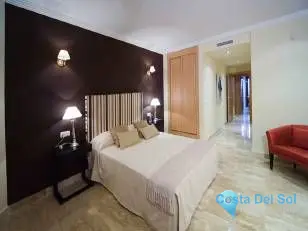 4 bedroom Apartment for Sale in New Golden Mile-89102