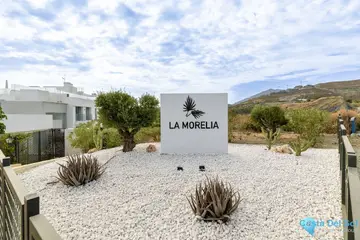 2 bedroom Apartment for Sale in Nueva Andalucía-86853