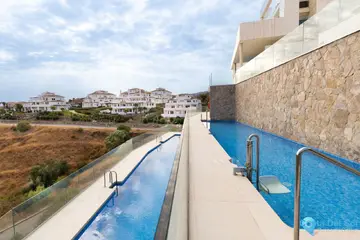 2 bedroom Apartment for Sale in Nueva Andalucía-86851
