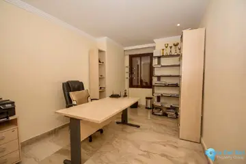 4 bedroom Apartment for Sale in Estepona-89126