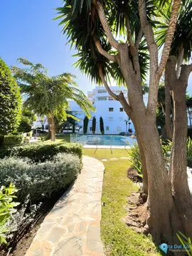 3 bedroom Apartment for Sale in Nueva Andalucía-104312