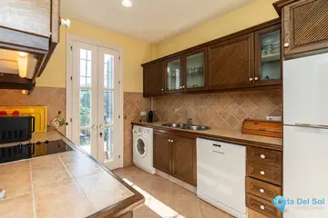4 bedroom Apartment for Sale in Marbella-89197
