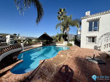 4 bedroom House for Sale in Cerros del Aguila