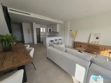 4 bedroom House for Sale in La Cala de Mijas-89210