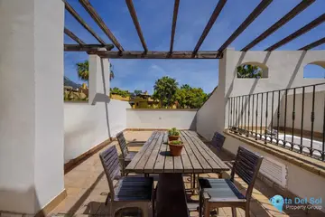 3 bedroom House for Sale in Nagüeles-104367