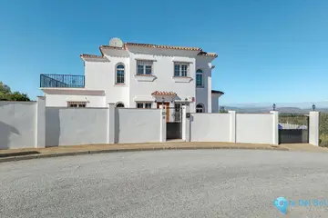 4 bedroom House for Sale in Alhaurín el Grande-89230