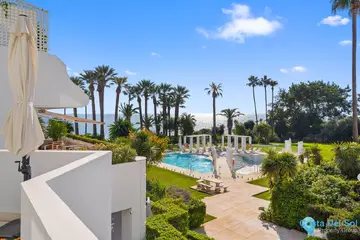 2 bedroom Apartment for Sale in New Golden Mile
