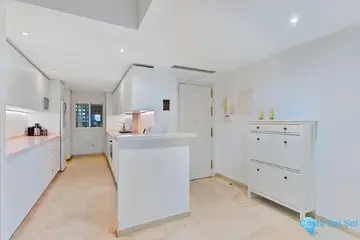 3 bedroom Apartment for Sale in Sierra Blanca-104475