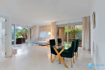 3 bedroom Apartment for Sale in Sierra Blanca-104479