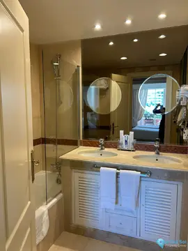 2 bedroom Apartment for Sale in The Golden Mile-104506