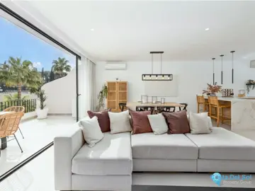 3 bedroom House for Sale in Nueva Andalucía-104510