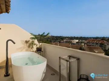 3 bedroom House for Sale in Nueva Andalucía-104512