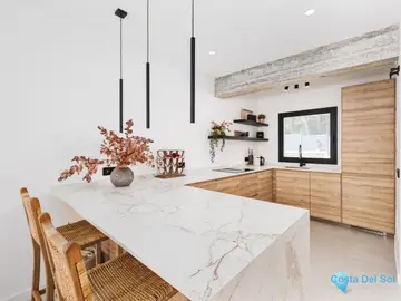 3 bedroom House for Sale in Nueva Andalucía-104515