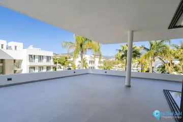 3 bedroom Apartment for Sale in New Golden Mile-89465