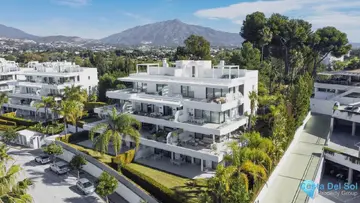 3 bedroom Apartment for Sale in New Golden Mile-89456