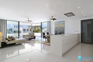 3 bedroom Apartment for Sale in New Golden Mile-89459