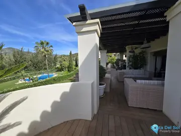 2 bedroom Apartment for Sale in Benahavís-104557